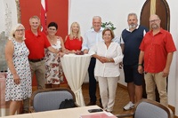 GRin Sonja Hartmann, StR Erich Mayer, StRin Ursula Adamek, Bürgermeisterin Monika Obereigner-Sivec, LHStv. Franz Schnabl, Landtagspräsidentin Maga . Karin Renner, Vizebgm. Robert Fehervary und GR Manfred Juri.